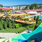 Sunny Sanny Parking Free Apartman *